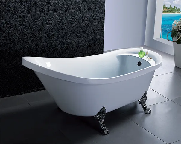 Freestanding Oval Soaking Bathtub